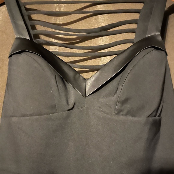 Ladies black size 6 satin trimmed dress - Picture 2 of 4